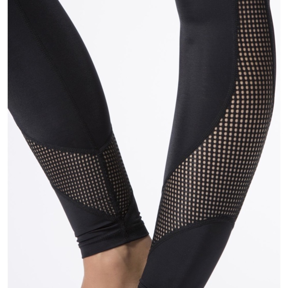 Beyond yoga mesh leggings